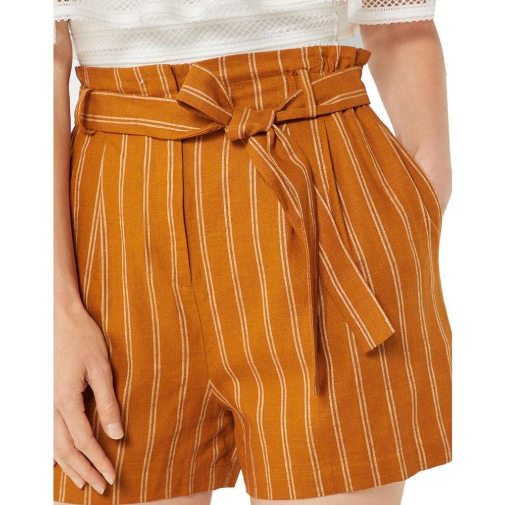BCBG Linen High-Waisted Shorts - Picture 4 of 15
